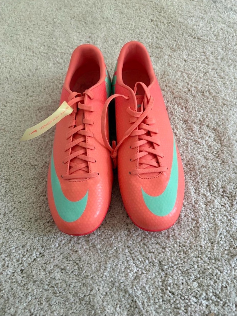 Nike Women’s Coral with Mint Green Swoosh Athletic Shoes